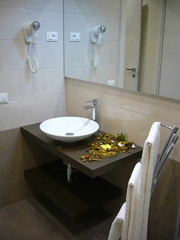 Grignetti Bed Bed and Breakfast Triëst Kamer foto